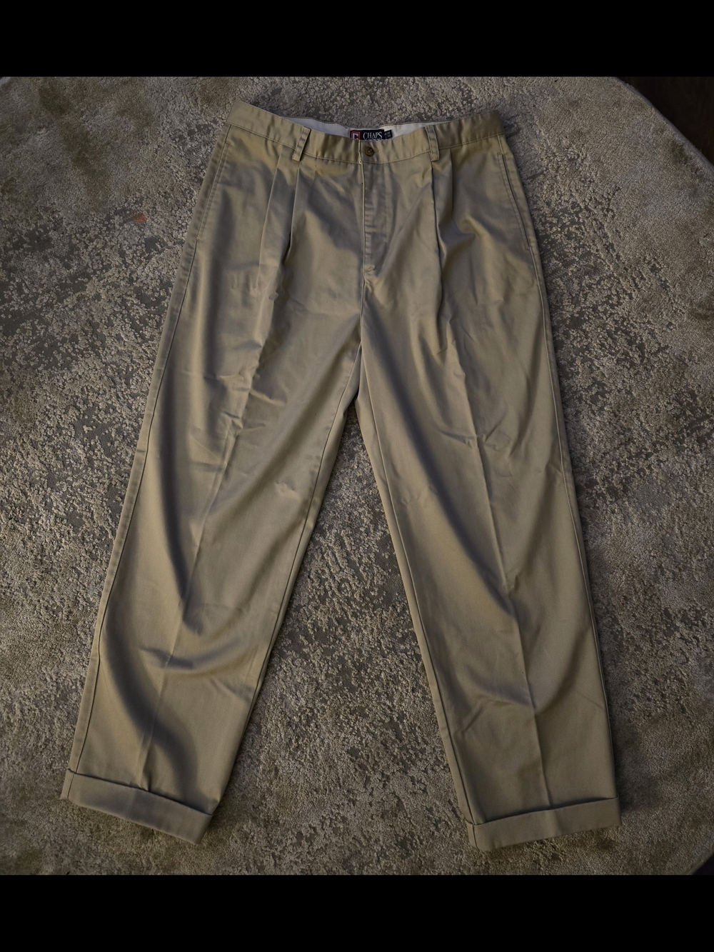 Chaps Classic Pleated Men's Khaki Pants